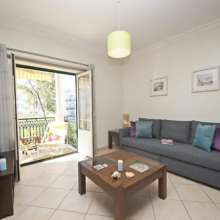 Apartamento Apartment With 2 Rooms And Balcony