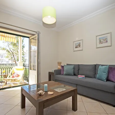 Apartment With 2 Rooms And Balcony *
